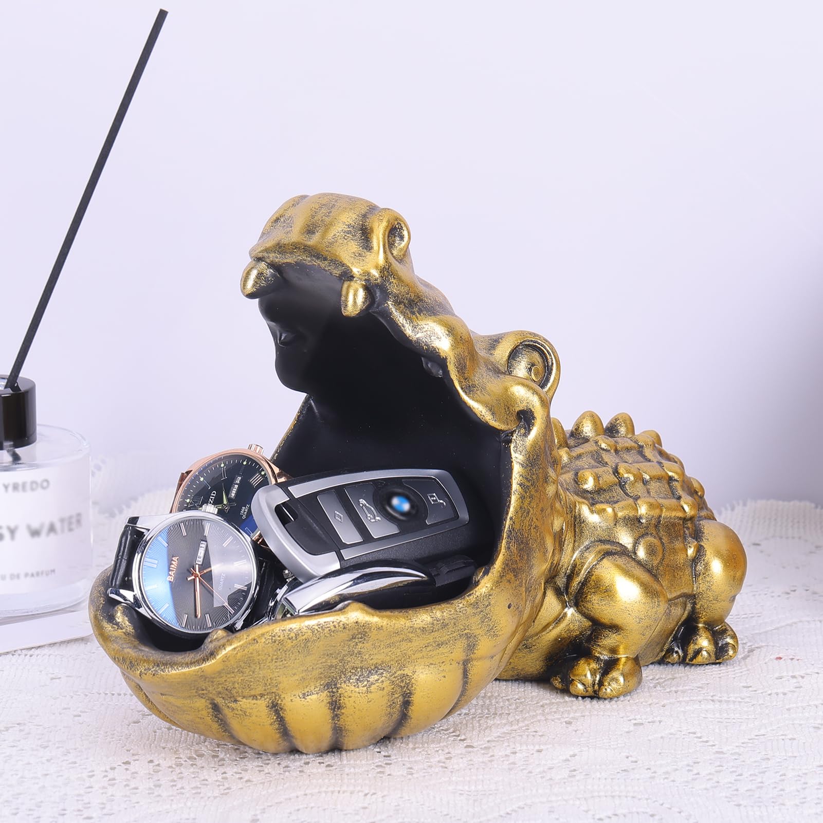 置物  GOLD DISH Amazon.com: Alligator Candy Bowl,Alligator Statue Key Bowl Fun